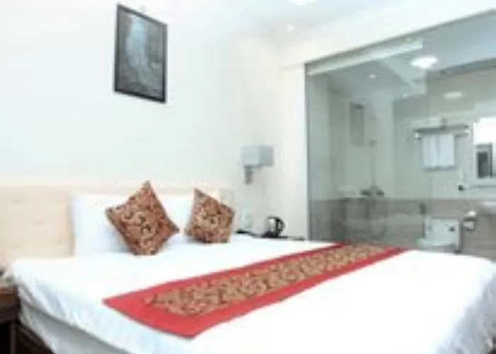 Khách sạn Legend 2*